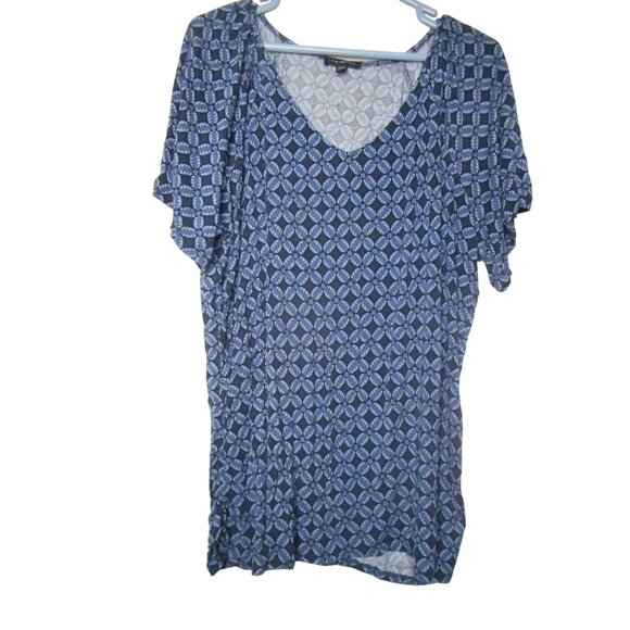 Lane Bryant Tops - Lane Bryant Blue Black floral abstract V neck Blouse Sz 18/20 ruched side